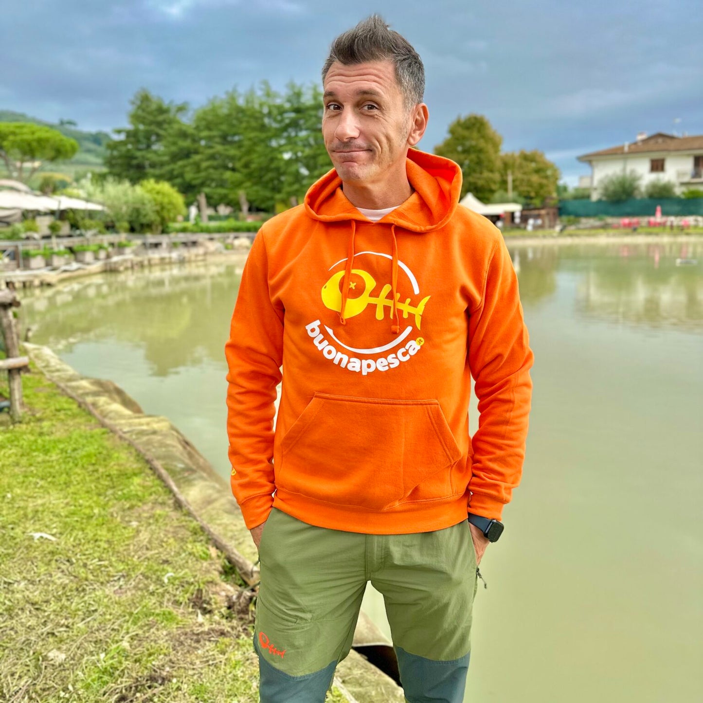 REINA - felpa arancio